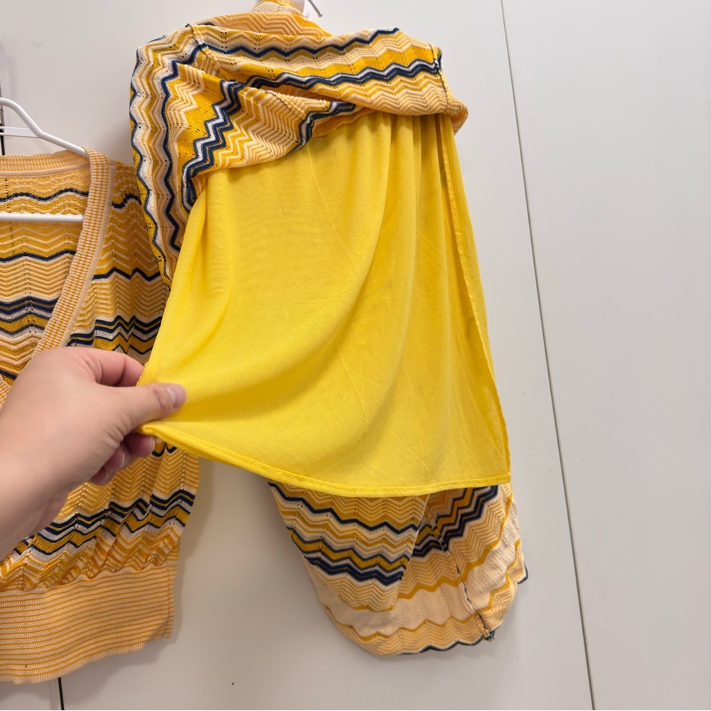 Women’s Summer Striped Yellow and Blue Knit dress set for vacation size S-M - Picture 4 of 10